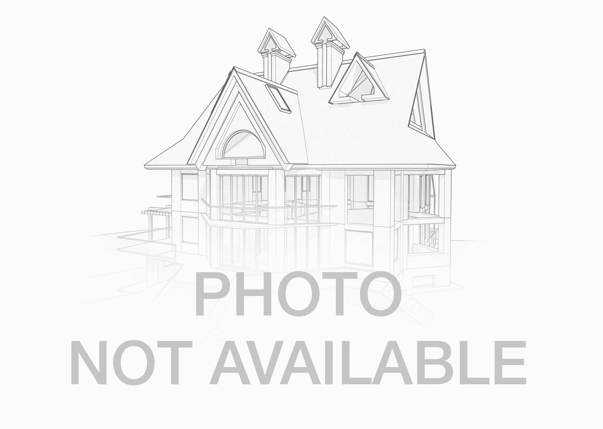 140 N Quincy Street 
